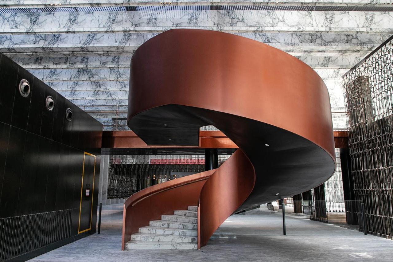 Mumian Beijing Daxing International Airport, Part Of Hyatt Hotel Luaran gambar Spiral staircase